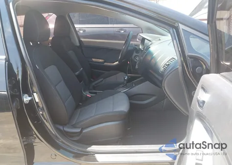 2016 Kia Forte Lx z USA, uszkodzony, nr VIN KNAFK5A8XG5572550